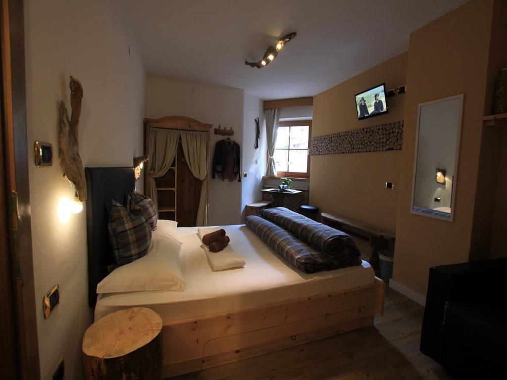 Hotel Garni Ortles Selva di Val Gardena Pokój zdjęcie