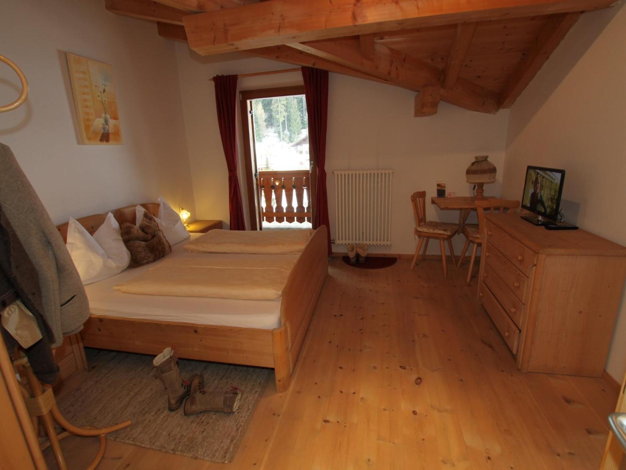 Hotel Garni Ortles Selva di Val Gardena Zewnętrze zdjęcie