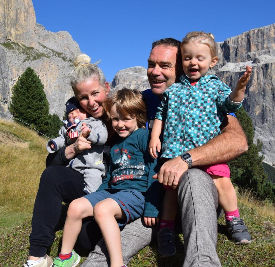 Hotel Garni Ortles Selva di Val Gardena Zewnętrze zdjęcie